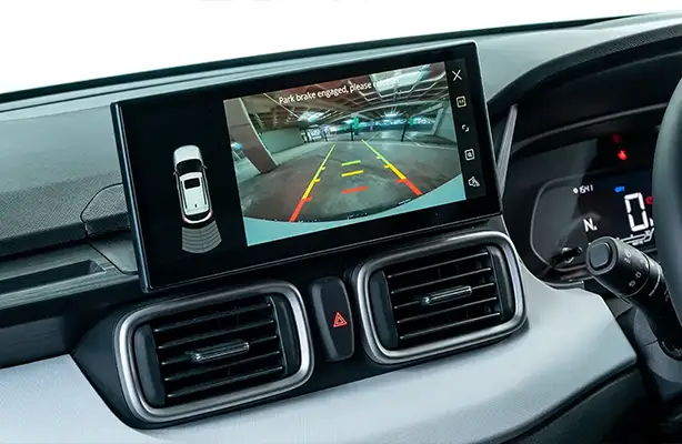10.25” Floating Touchscreen Infotainment